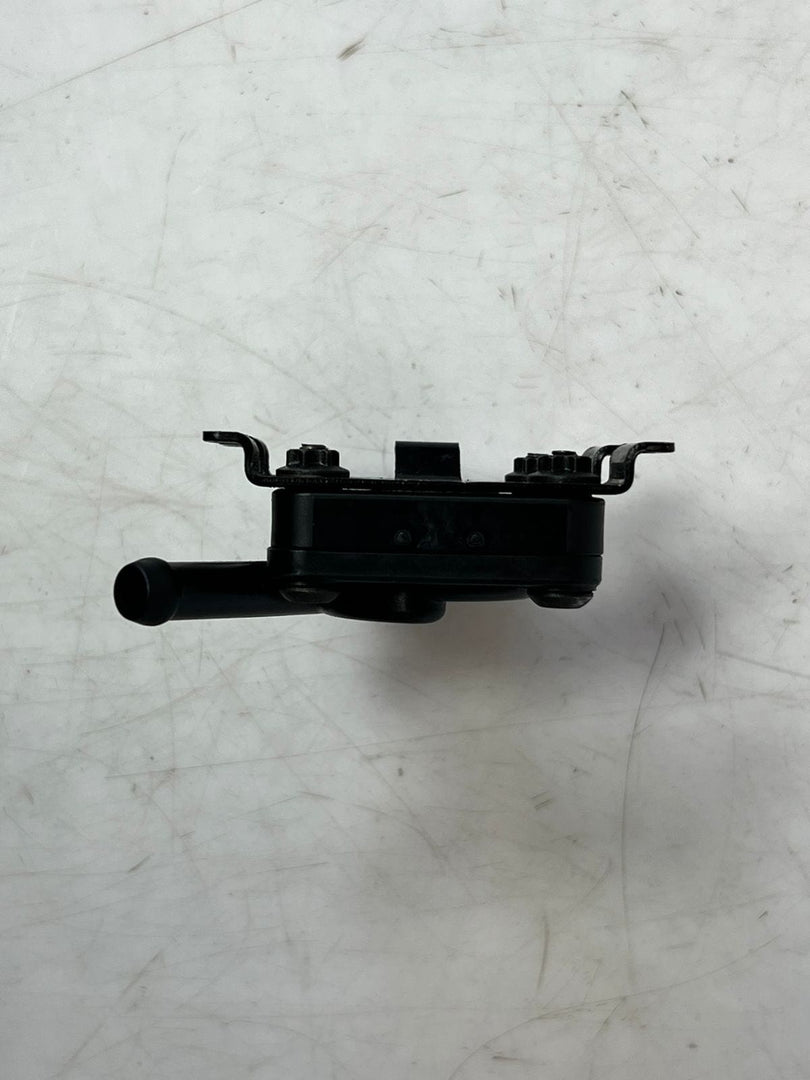 BMW E60, E90, E91, E92, E53 Exhaust Gas Pressure Sensor 7789219 OEM