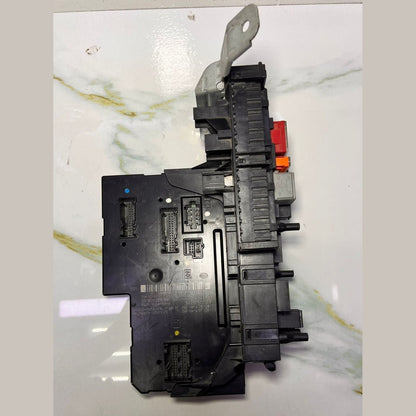 Mercedes-Benz Rear Sam Fuse Box Relay Module 204 900 52 01 W204 C-Class