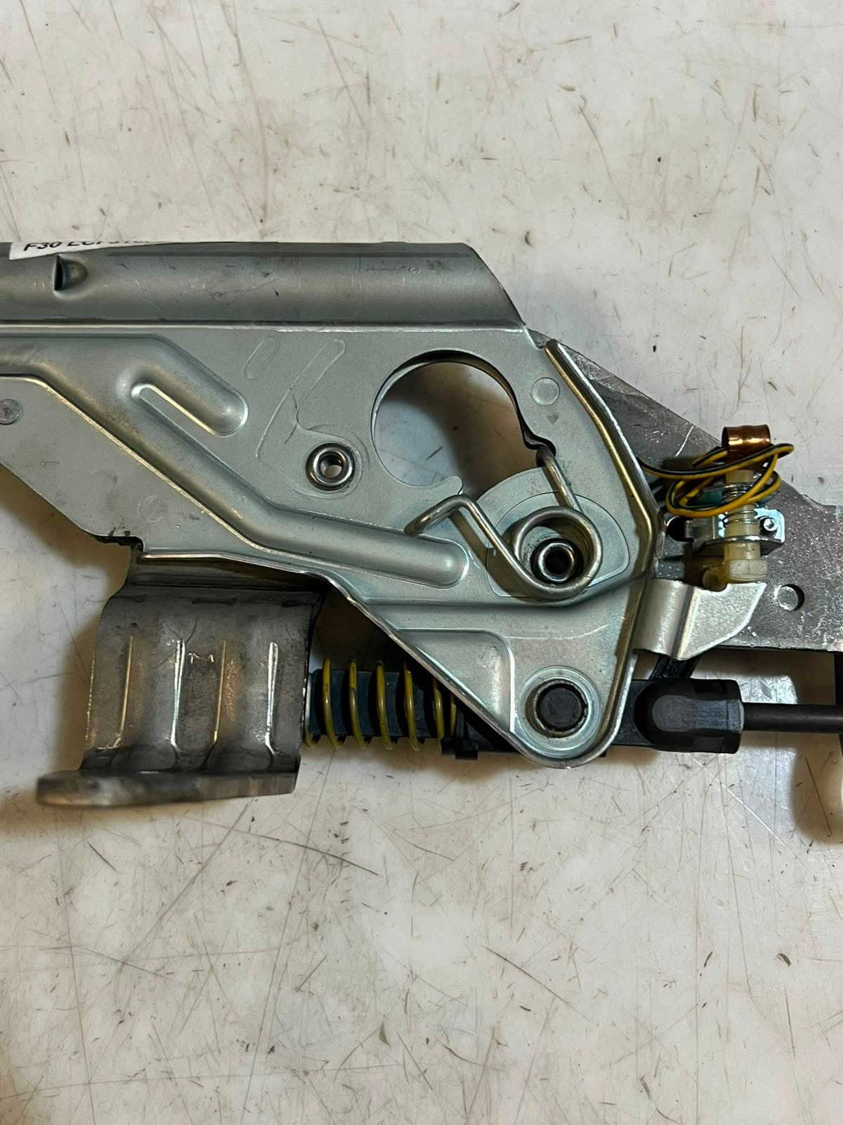 2011-2015 BMW 3 Series F30 F31 F80 F35 F83 F33 Handbrake Lever Assembly 6799102