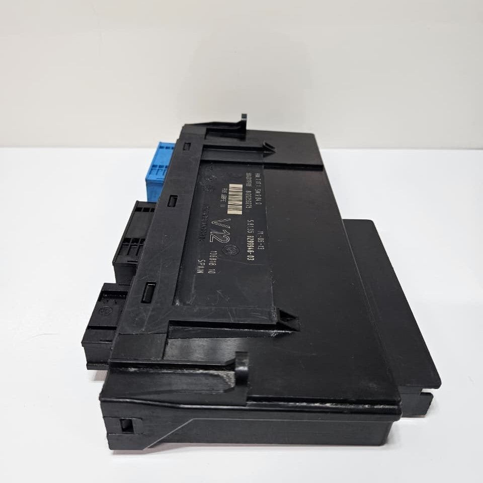 2011-2016 BMW 528i Body Control Module 9299946