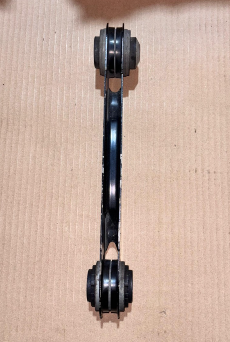 BMW 5 G30 7  G12 8  G14 FRONT GUIDE ROD RIGHT 6867538 OEM