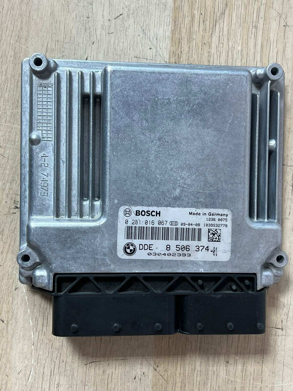 ENGINE CONTROL UNIT ECU BMW E87 E92 2009 0281016067 DDE8506374 3 Series E90