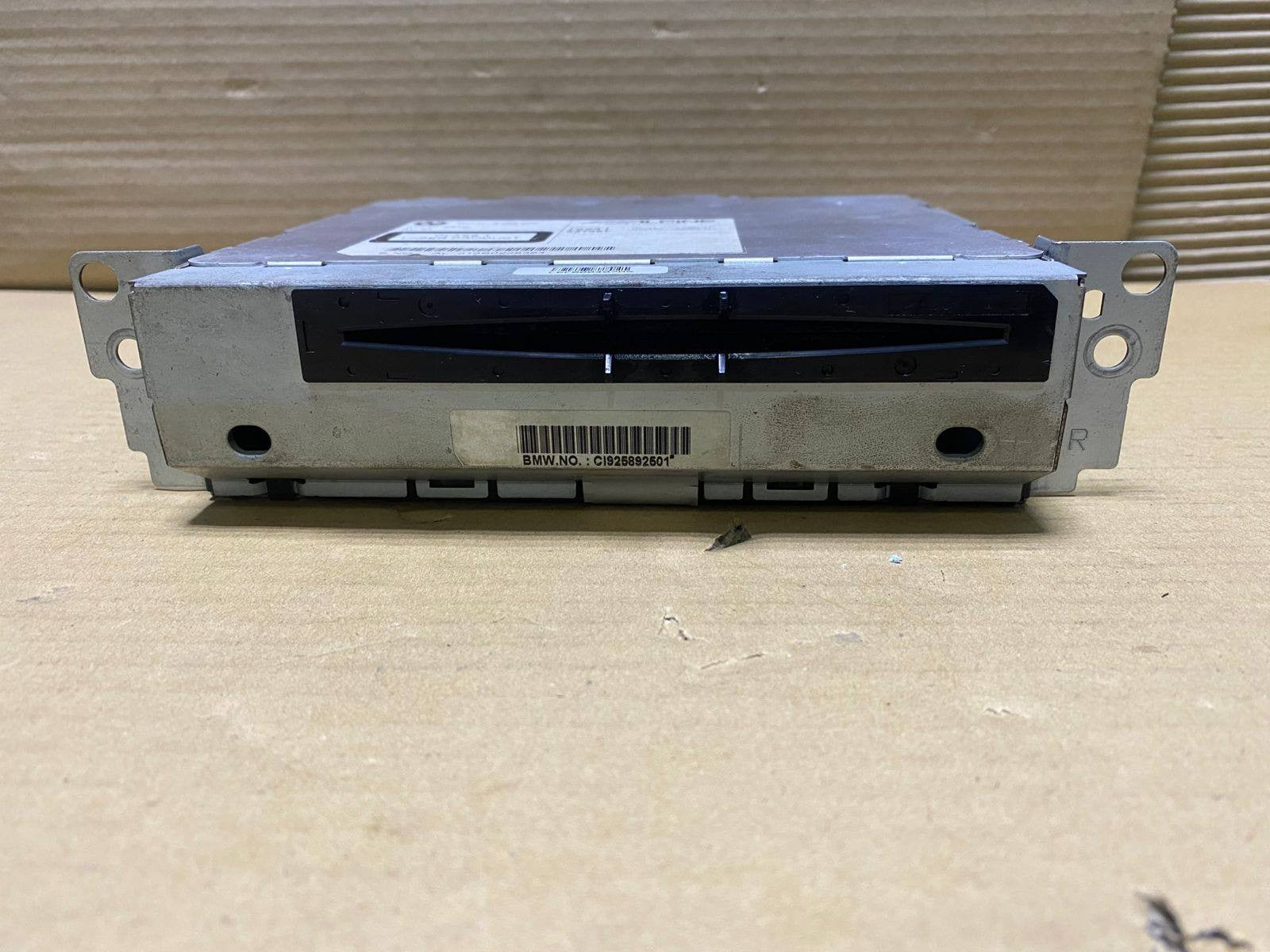BMW Radio Audio Head Unit 9258925 5 Series F10 F11 radio audio head unit