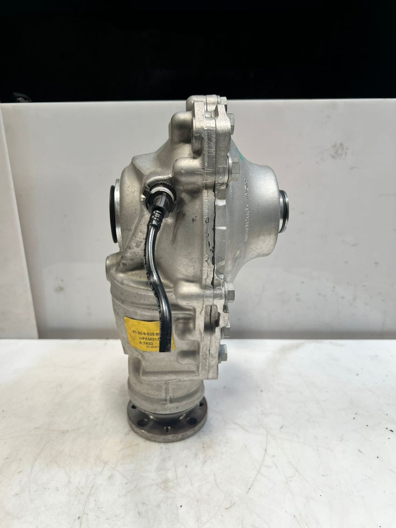 2014 BMW X5 F15 N47 X6 E71 F10 F20 F30 E70 Front AXLE Differential 8635861 OEM