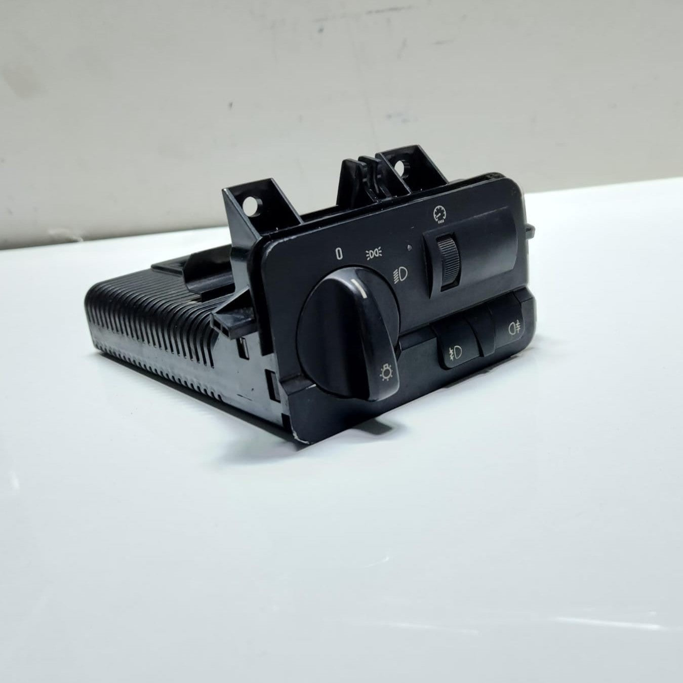 1998-2000 BMW 328i Xenon Light Switch 6936824 ,3 Series E46 LCI OEM