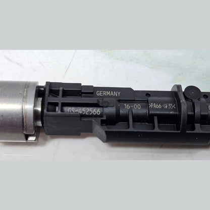 BMW S63B44 M5 F90, M8 F91 F92 F93, G30 5 Series Fuel Injector 7852362 OEM-1 PC