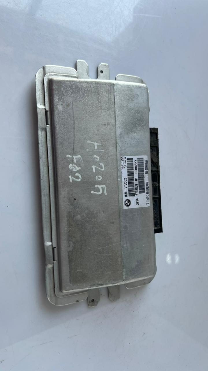 2011-2016 BMW 528i Suspension Control Module 6792839