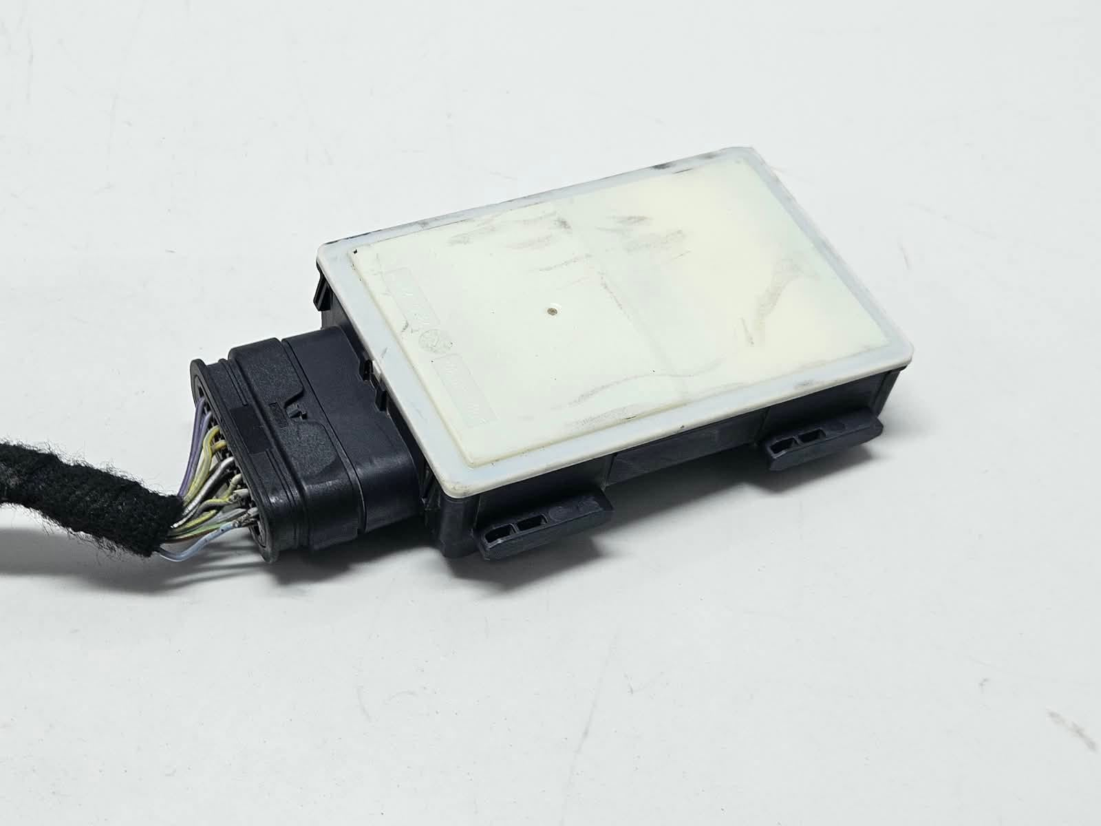 6899157-2019-2023 BMW X5 G05 RHD Blind Spot Radar Sensor 6899157 OEM
