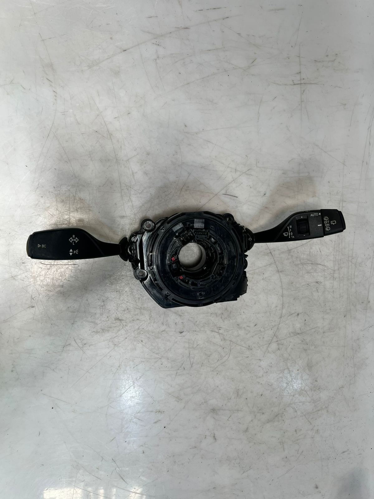 BMW  F15, F85, F25 MODEL Steering Column Switch Unit 9330565 OEM