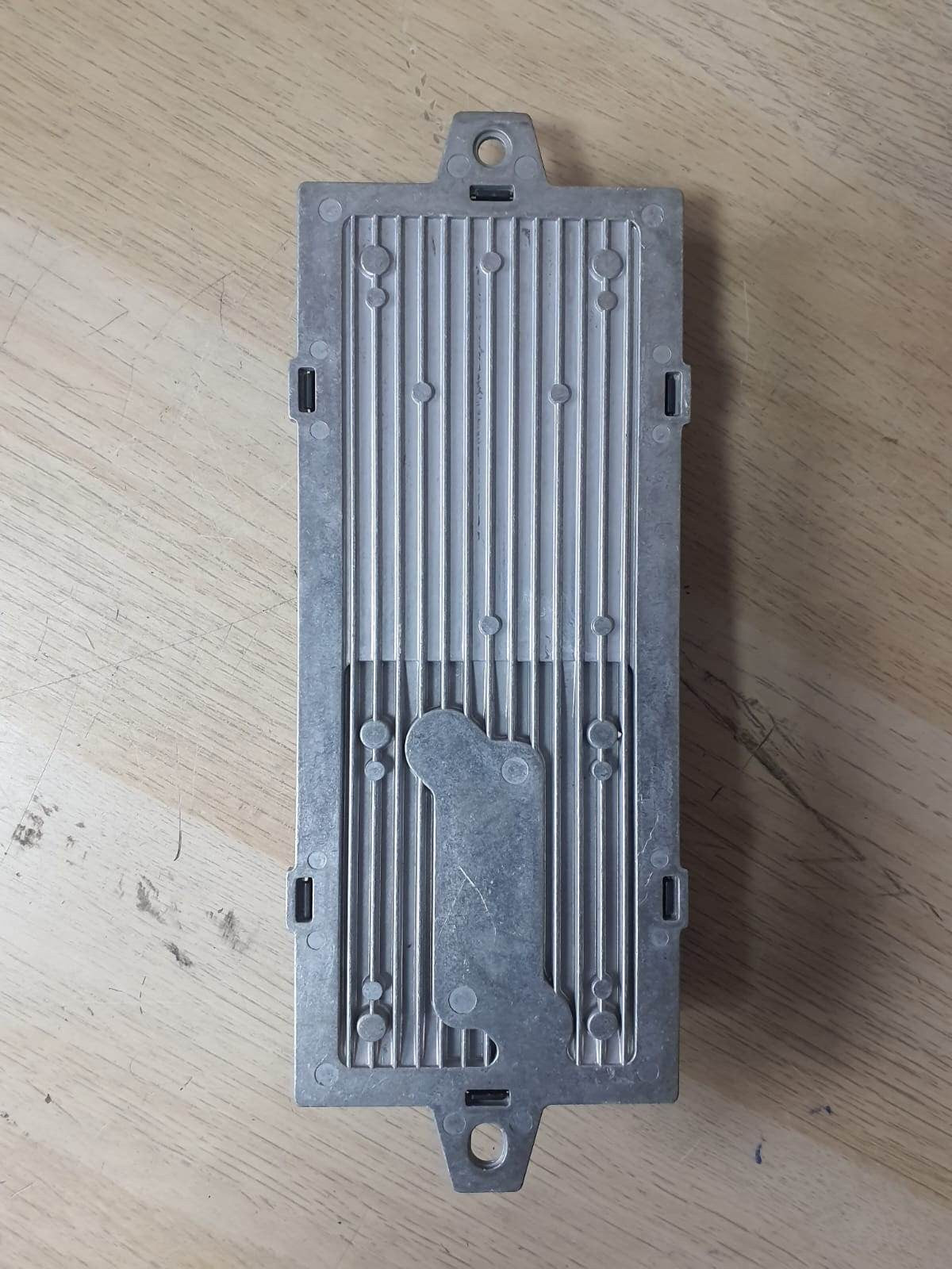 2002-2005 BMW 745i Dynamic Drive Control Module 6762208 E60, E61, E63, E64, E65,