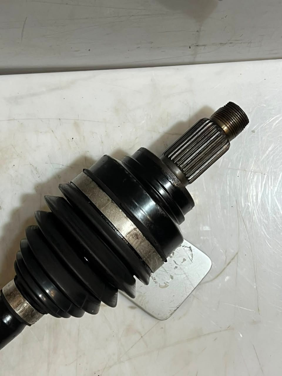 2011 BMW 3' 4' F30 F31 F32 F33 F36 LCI 328i Rear Right Axle Shaft 7637444 OEM