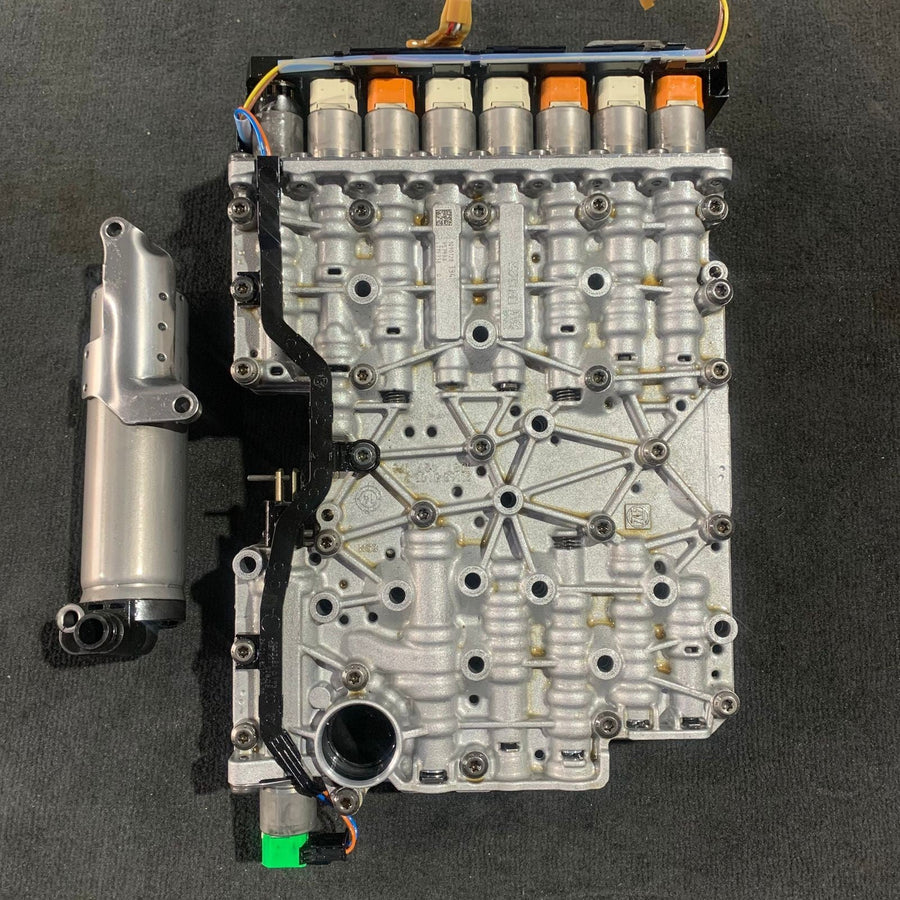 BMW F10 520I 528I N20 TRANSMISSION VALVE BODY GA8HP45 P/N 8632475