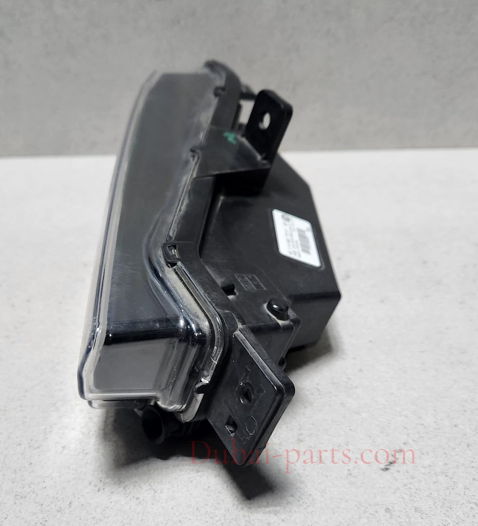 2019-2021 BMW X3 Front Right Fog Light 9492772 X3 G01 OEM
