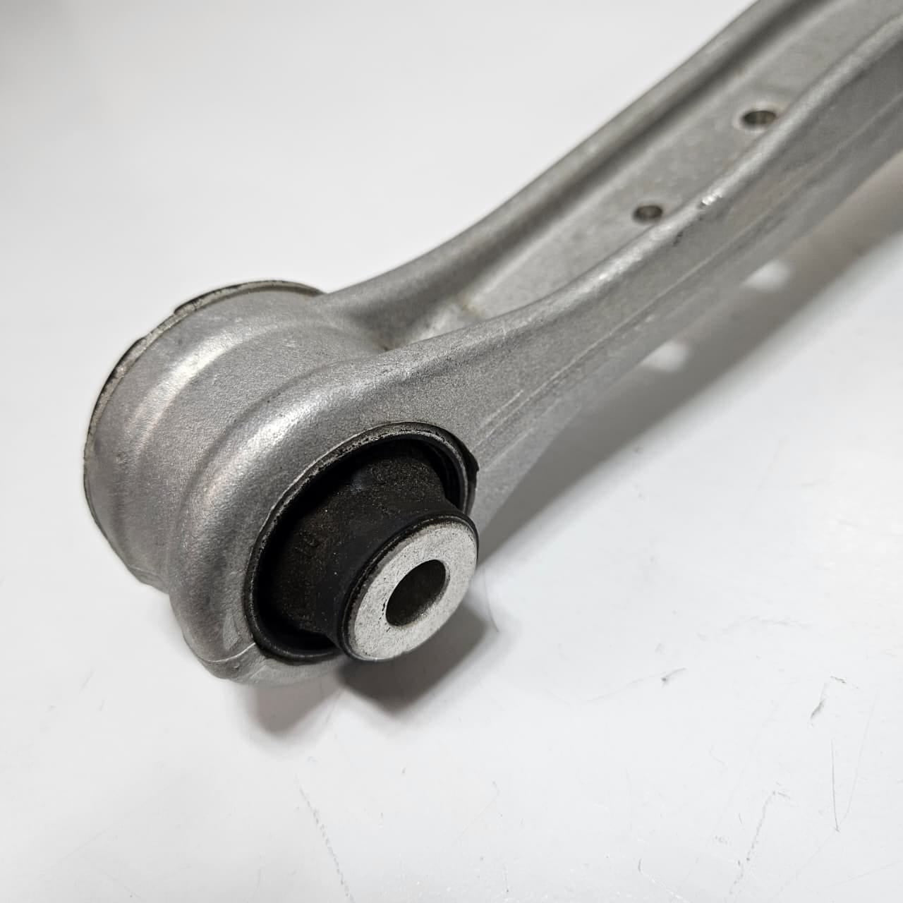 2019-2024 BMW X5 G05, X6 G06 X7 G07 Front Upper Control Arm 6883115