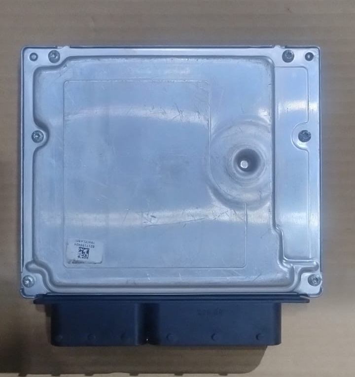 BMW 1 SERIES E87 DIESEL ENGINE CONTROL ECU DME BOSCH 0281017551 -8512499