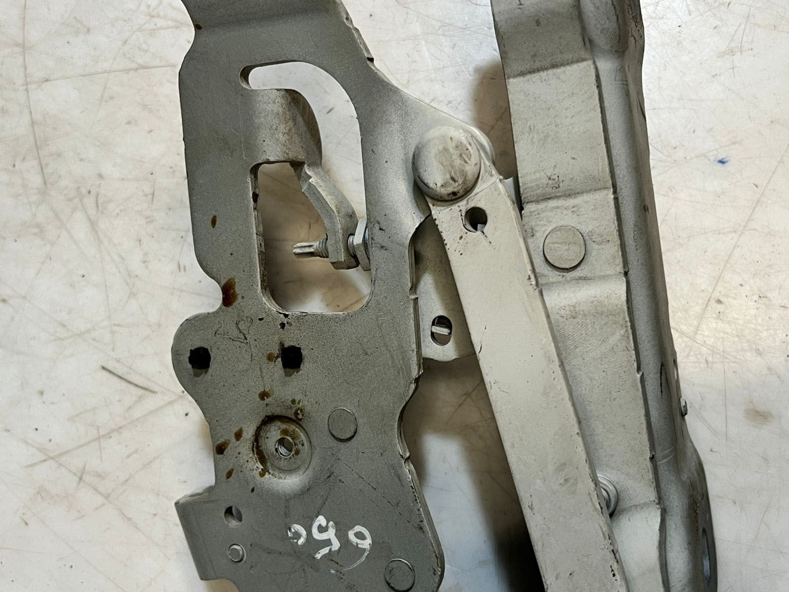 2011-2016 BMW 528i 5 Series F10 F11 6' F12 F13 M5 M6 Bonnet Hood Hinge 7249888 