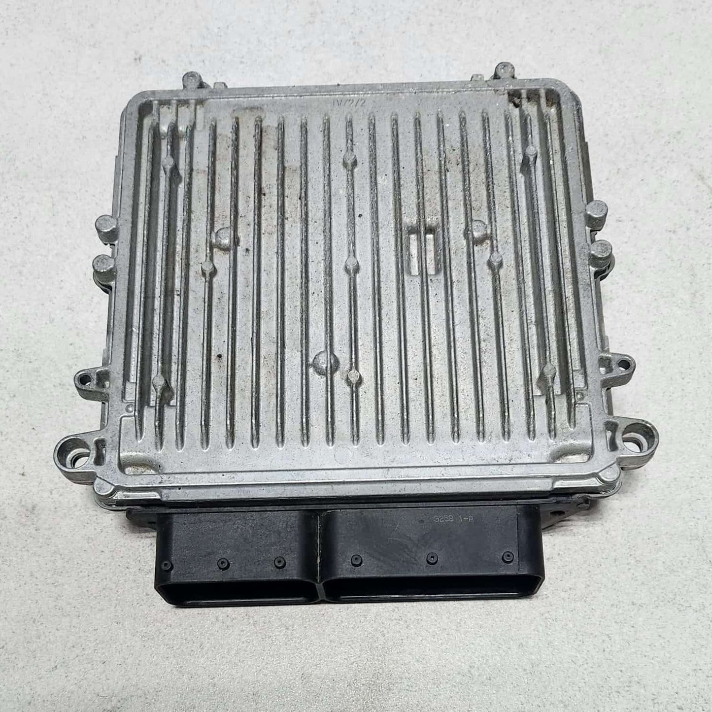 2004-2011 Mercedes-Benz ML350 Engine Control Unit A6421509878 ML and GLE models