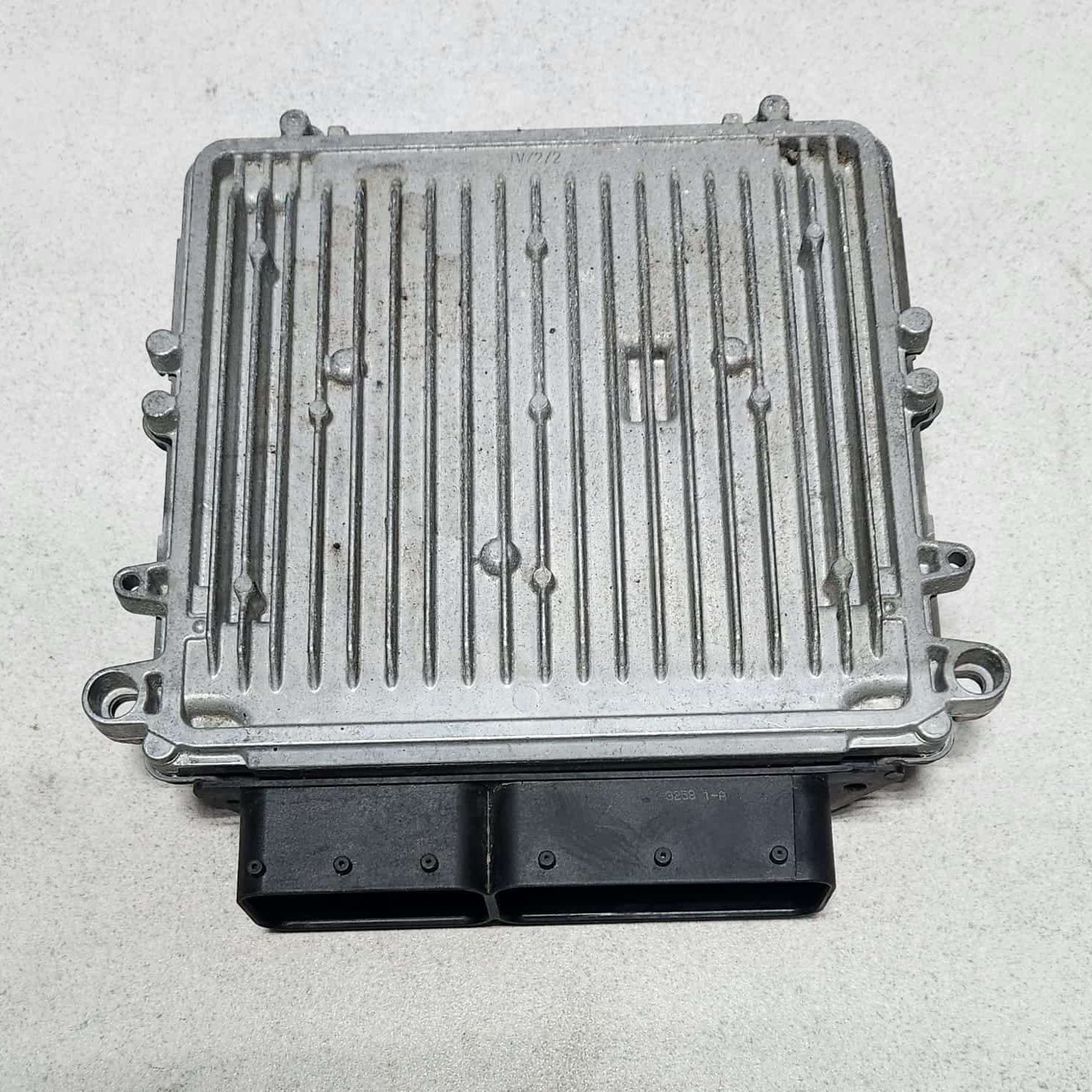 2004-2011 Mercedes-Benz ML350 Engine Control Unit A6421509878 ML and GLE models
