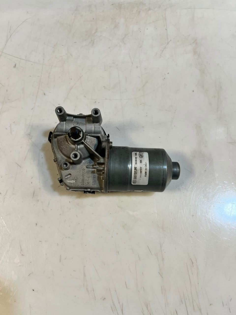 BMW X1 Series F48 RHD Front Windshield Wiper Motor 0390243529 OEM