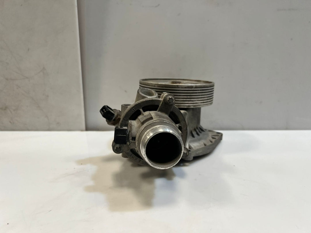2012 BMW 5' F10 N63 F11 X5 E70 4.4L twin turbo THERMOSTAT Water Pump 1162524 OEM