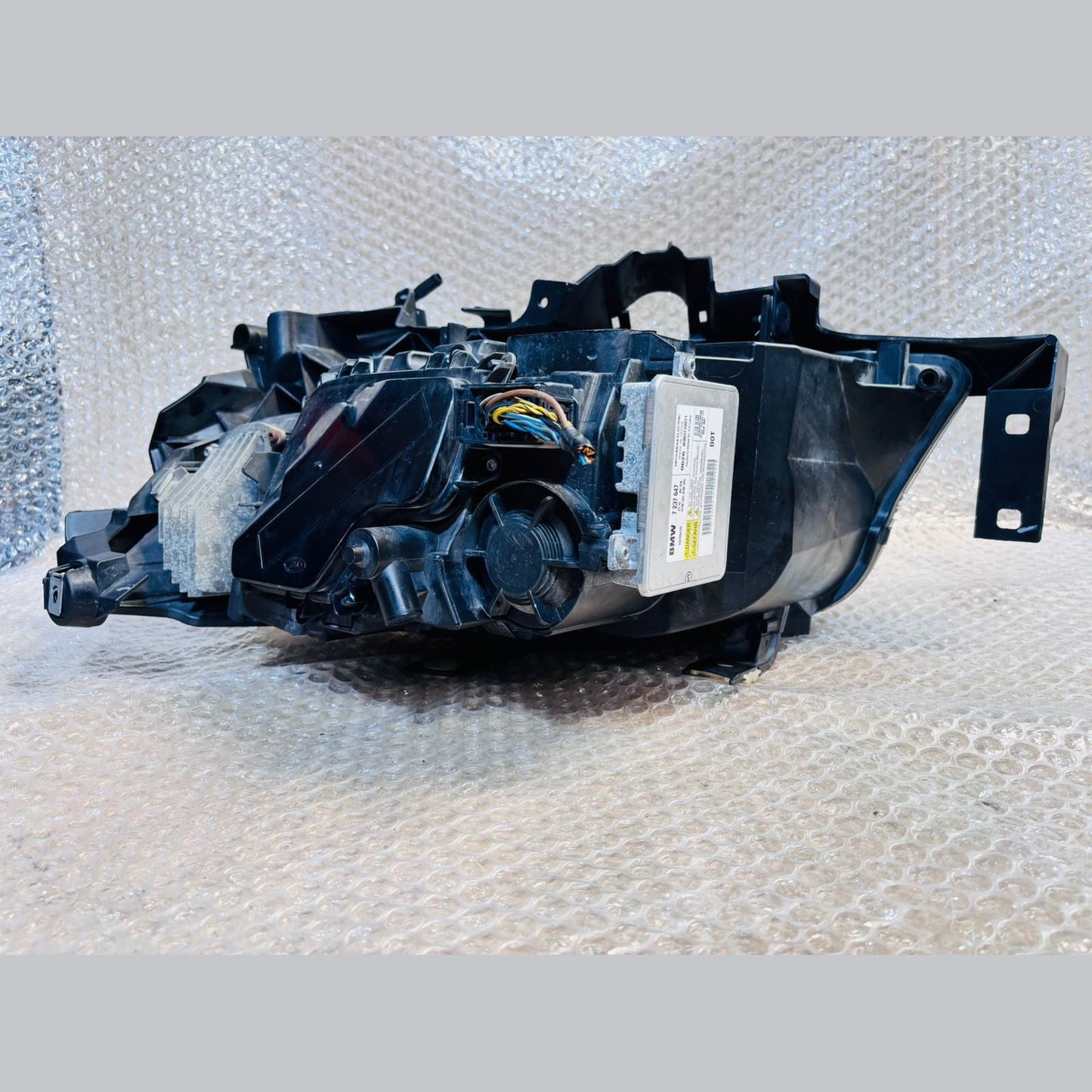 Bmw 3 Series E90 320i 330i 328i 2010 Lci RHS Headlight Xenon 7202586