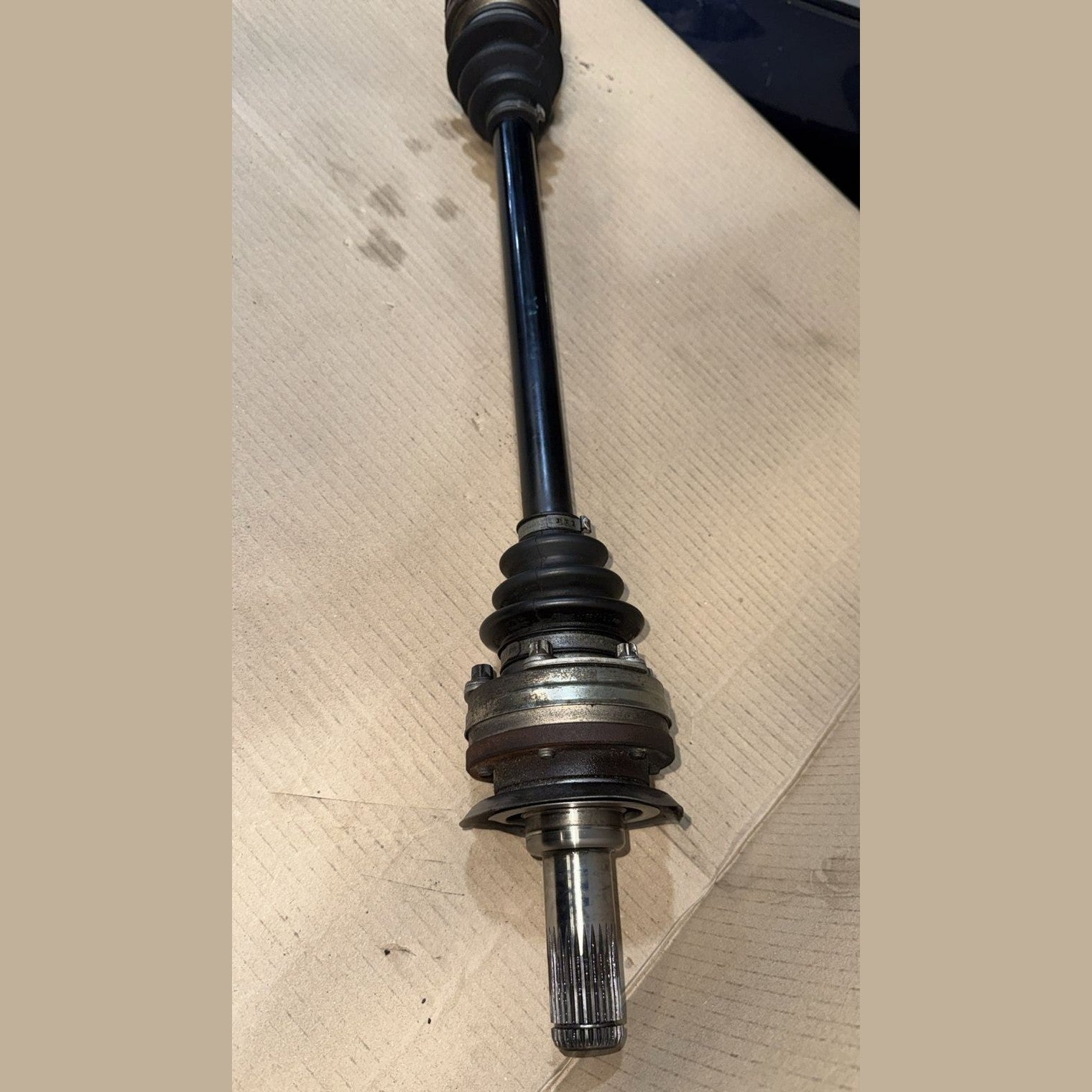 BMW AXEL OUTPUT SHAFT  E84 X1 N20 2013 RP RIGHT LK=86MM/D=29MM 1    3320-7619498