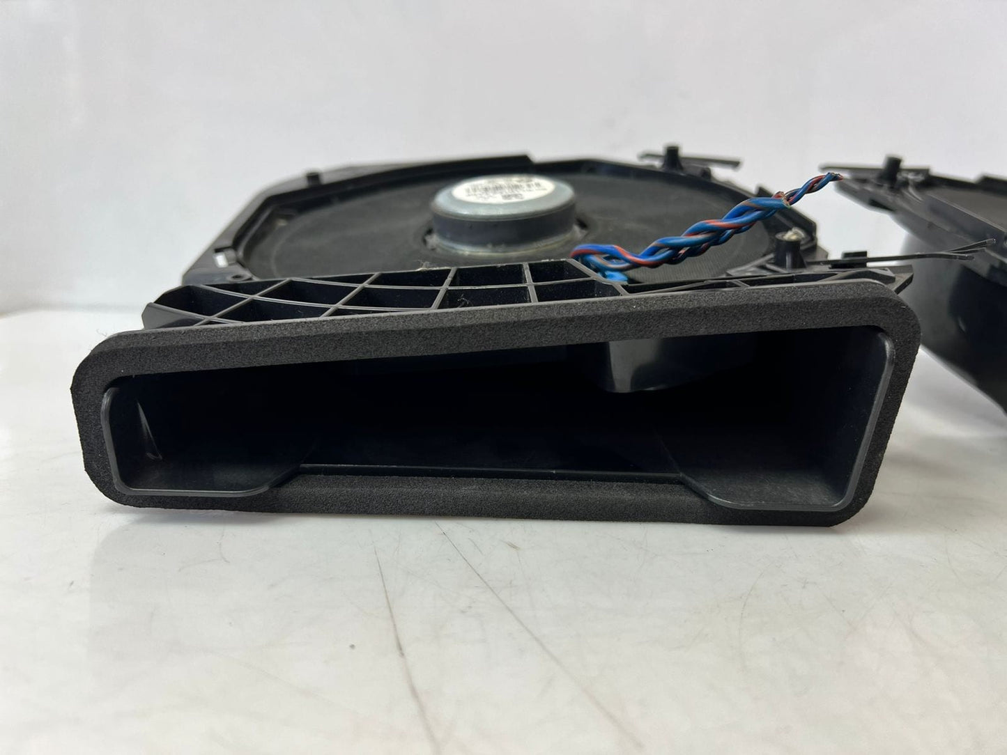 BMW 2016 BMW 1 SERIES 116D F20 2X  F21 F22 Subwoofer Speaker Set 9210148,9210147