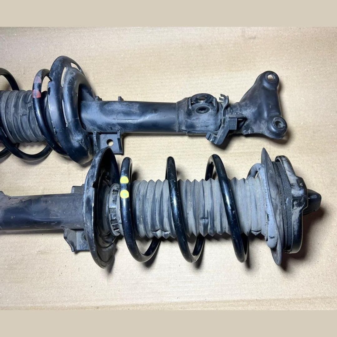 2008-2012 Mercedes Benz W204 C-Class Front Shock Strut Left & Right Set Absorber