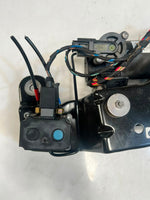 Bild in die Galerieansicht laden, 2007-2013 BMW X5 E70 and X6 E71 Air Suspension Compressor Pump 6859714 OEM