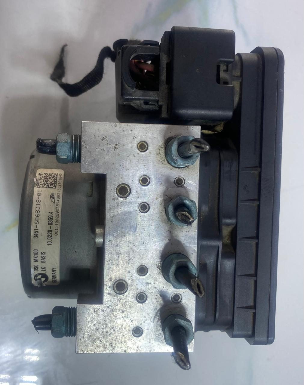 2014 BMW 428i xDrive Abs Pump Control Unit Module 6868319