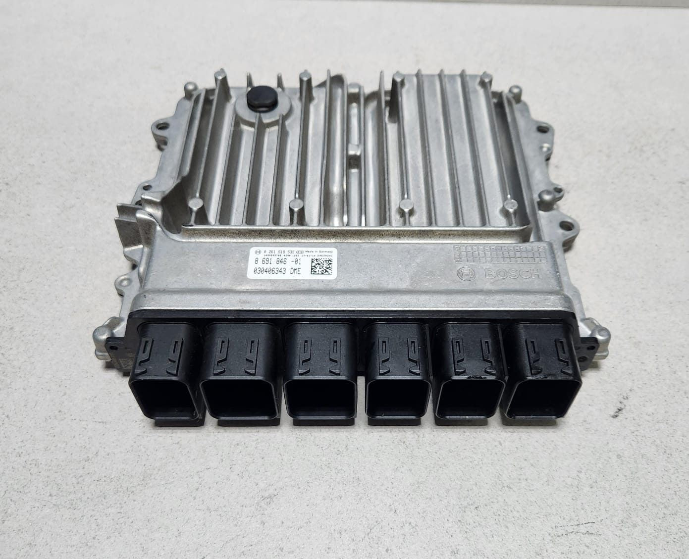 2018 BMW 730e G11 Engine Control Unit 8691846 G30 G12 730e 740Le ECU SET 