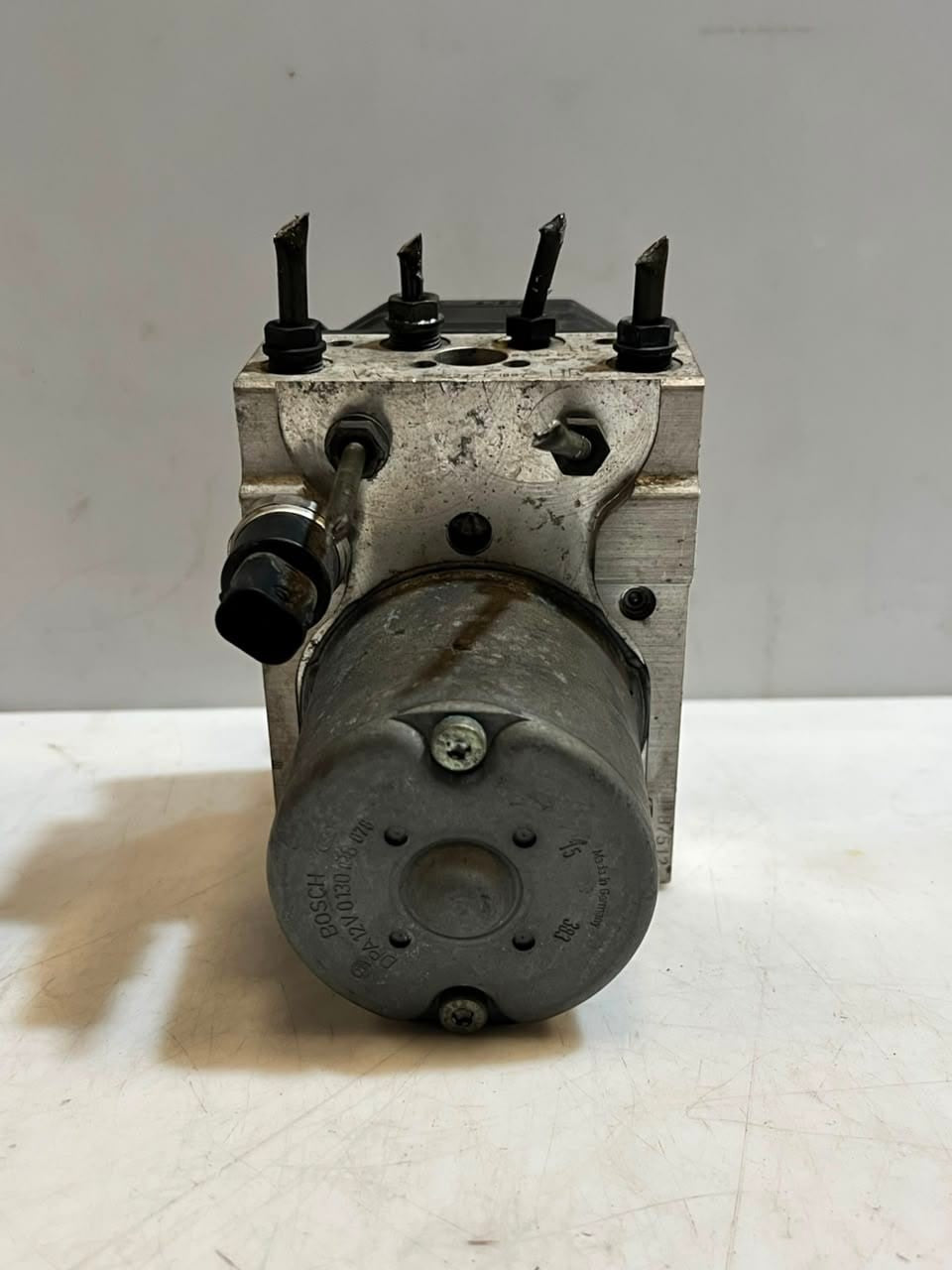 2001-2006 BMW 7 Series E65 E66 E67 Abs hydraulic Pump 6764448 OEM