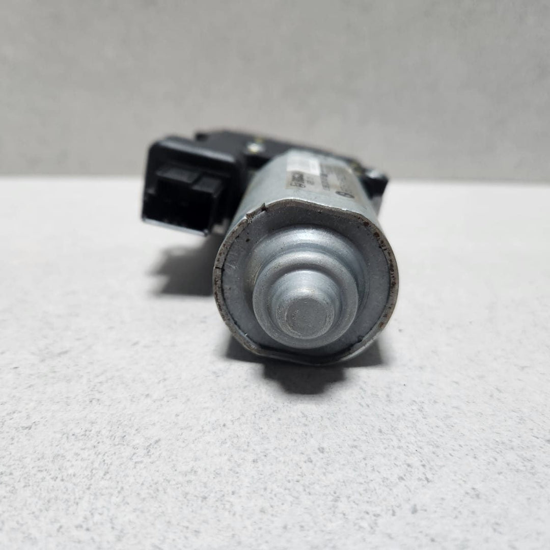 2007-2013 BMW X5 Sunroof Motor 6922652 X5, E90, and E91