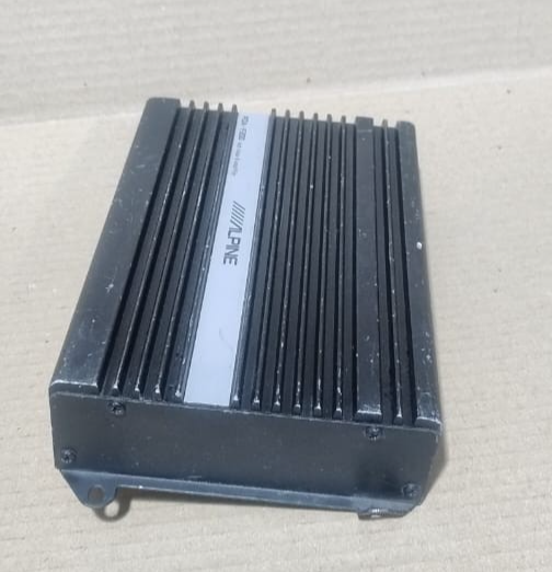 BMW 1 SERIES F20 F21 AUDIO AMPLIFIER  OEM SOUND SYSTEM MODULE 6541 2230420