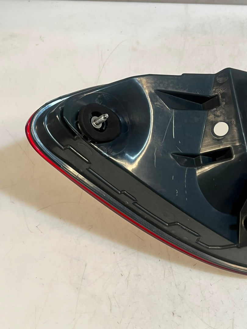 2014 BMW 5 Gran Turismo 507 LCI Rear Right Tail Light BACK LIGHT 7306166 OEM