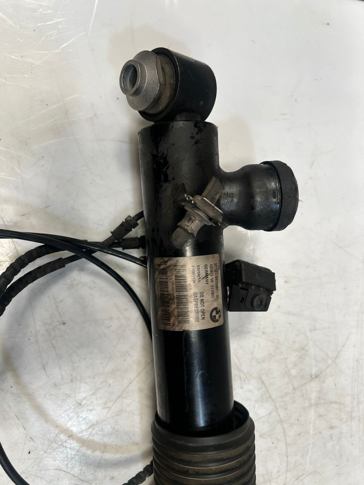 2014-2018 BMW X5 F15 X6 F16 xDrive 30d Rear Shock Absorber DIESEL 6875087 OEM