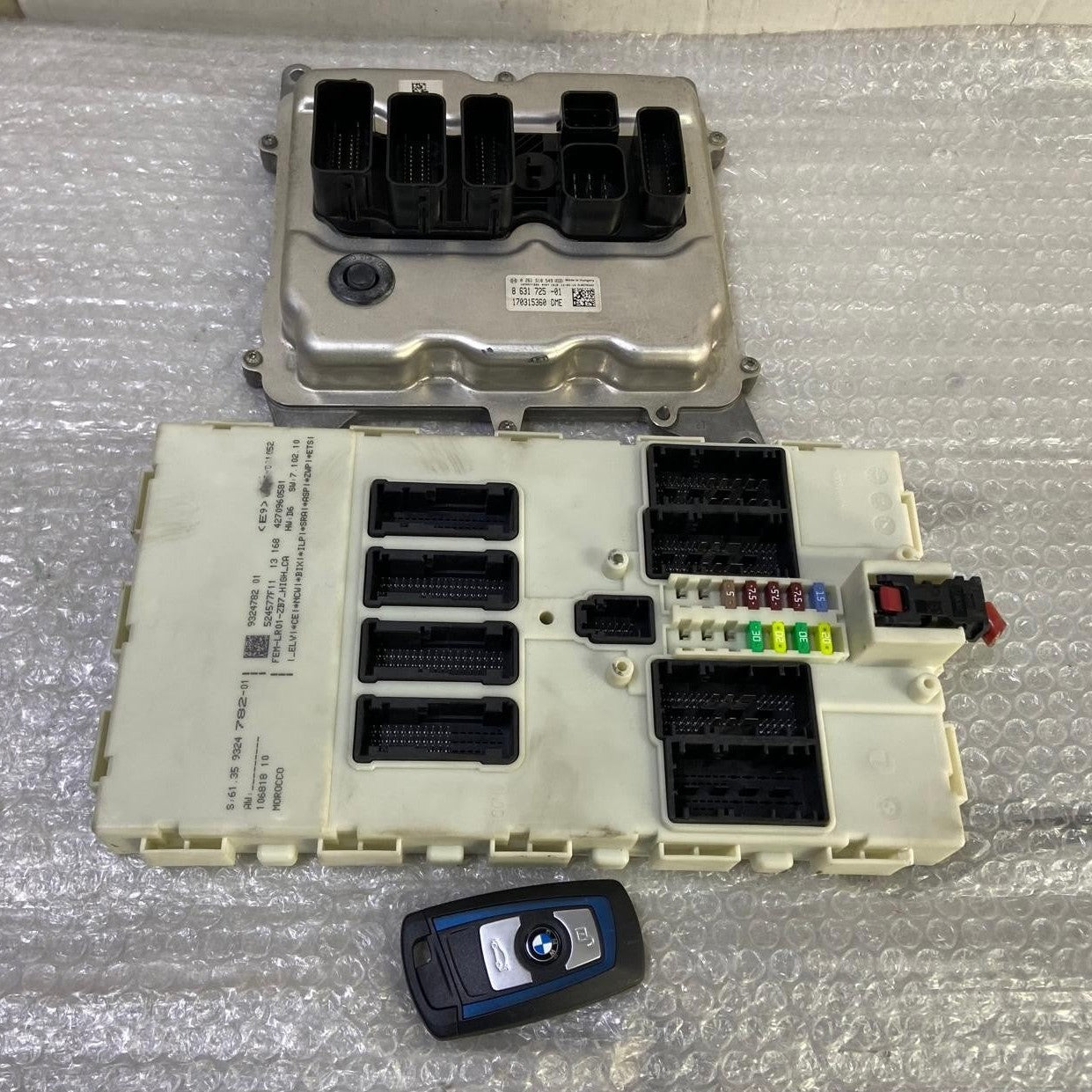 OEM BMW F22 N20 ENGINE CONTROL UNIT DME ECU SET 8631725 BOSCH