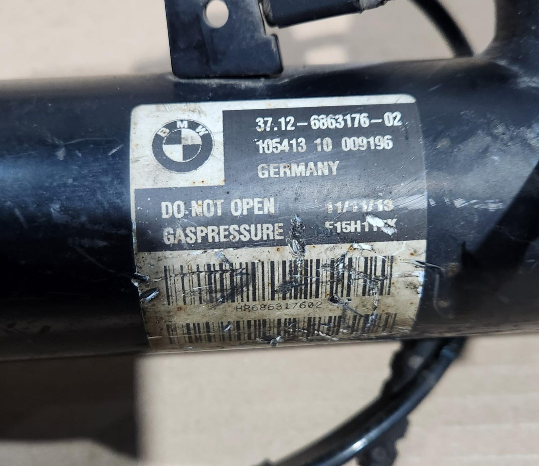 2014-2018 BMW X5 Rear Shock Absorber 6863176 X5 F15