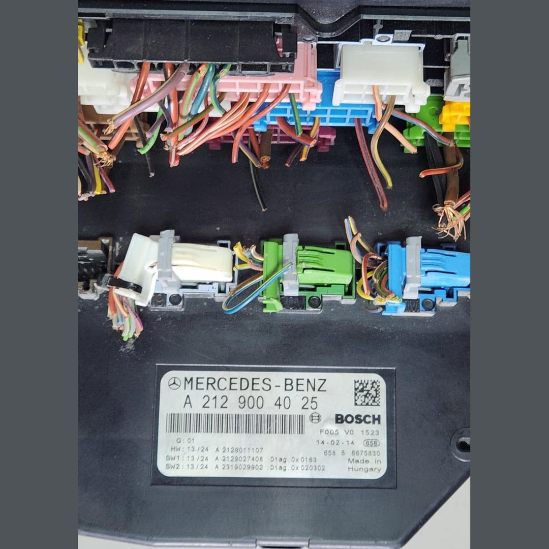 Mercedes-Benz E-250 Fuse Box Sam Control Unit A2129004025 E-Class W212