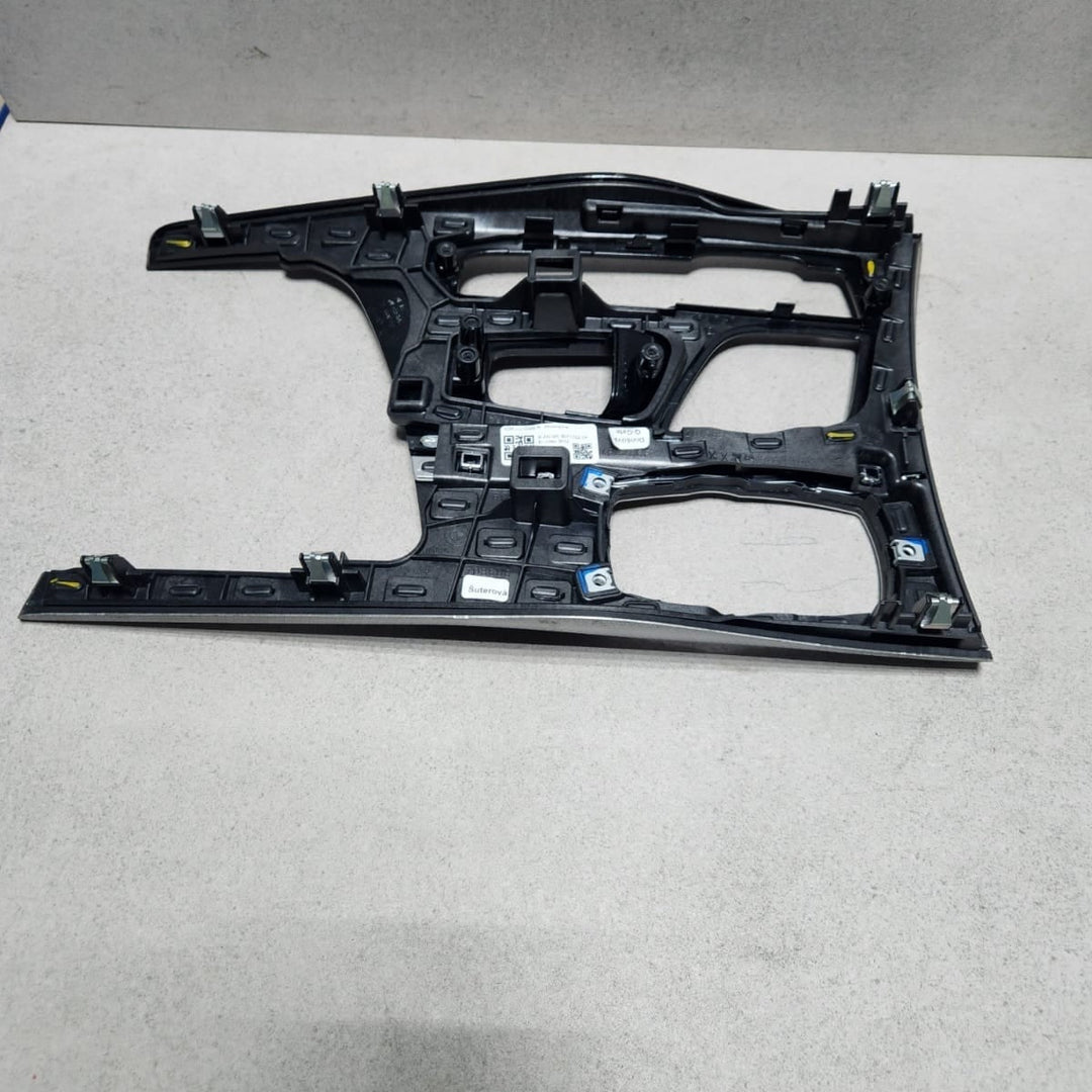 2018-2023 BMW 530e Centre Console Trim Cover 8071702 G30 G31 G32