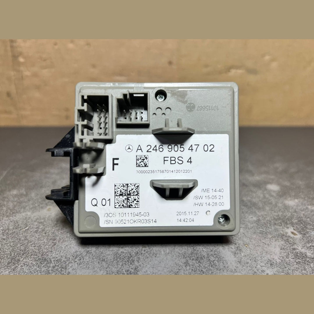 13-17 Mercedes W246 CLA  Ignition Switch Module Unit W/key FBS4 A246 9054702 OEM