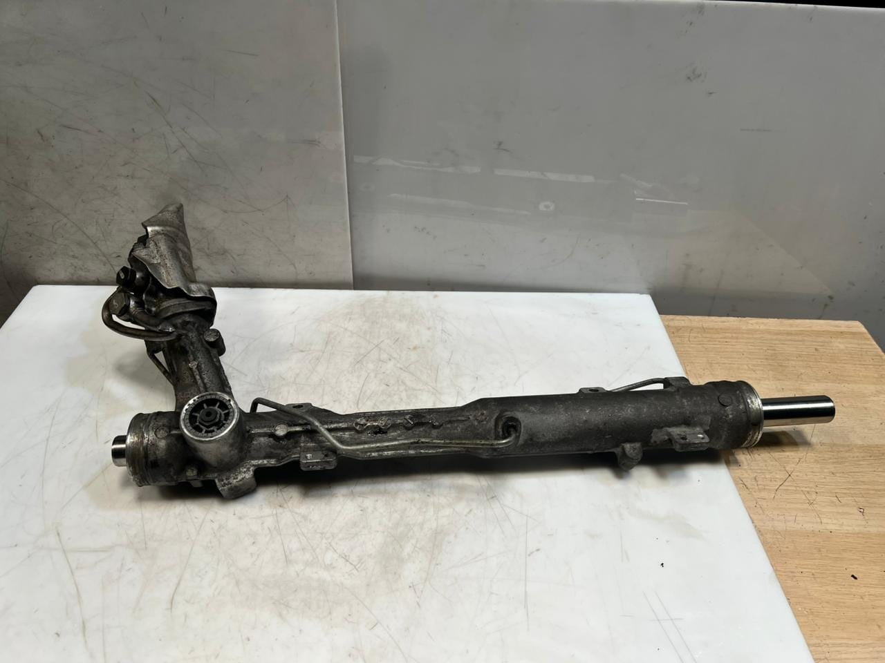 BMW 1 3 Series E81 E87 E90 E91 E92 E84 Power Steering Rack Right Hydro 6777461