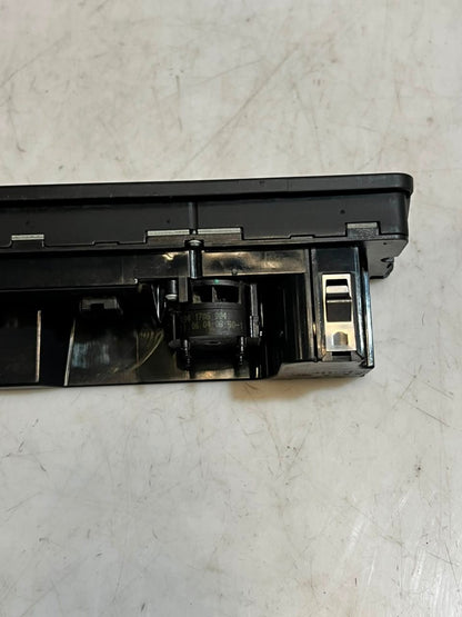 2001-2006 BMW 325i  E46 3 Series 325i, 328i, 330I Climate Control Unit 6941732