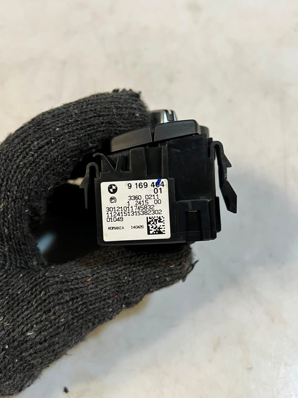 2007-2013 BMW  3 Series E90 and E91 328i Headlight Switch 9169404 OEM
