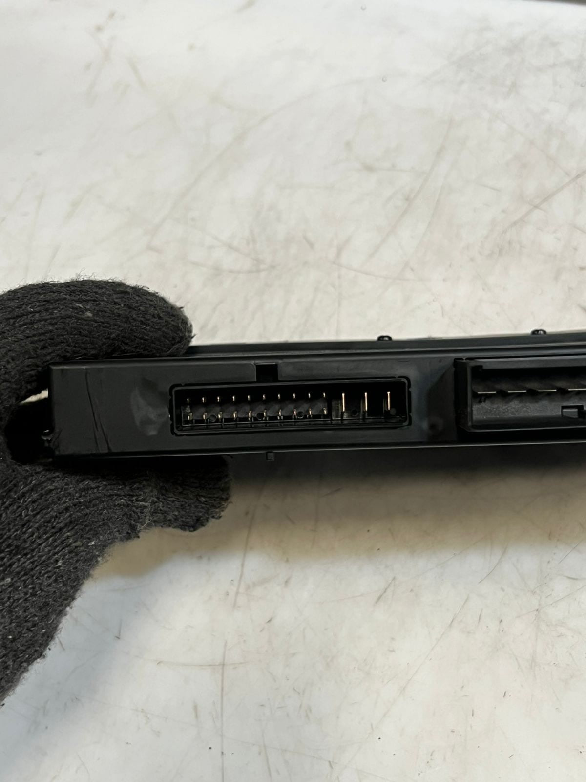 2007-2013 BMW X5 E70 and X6 E71 JBBFEIII Body Control Module BCM 9227172 OEM