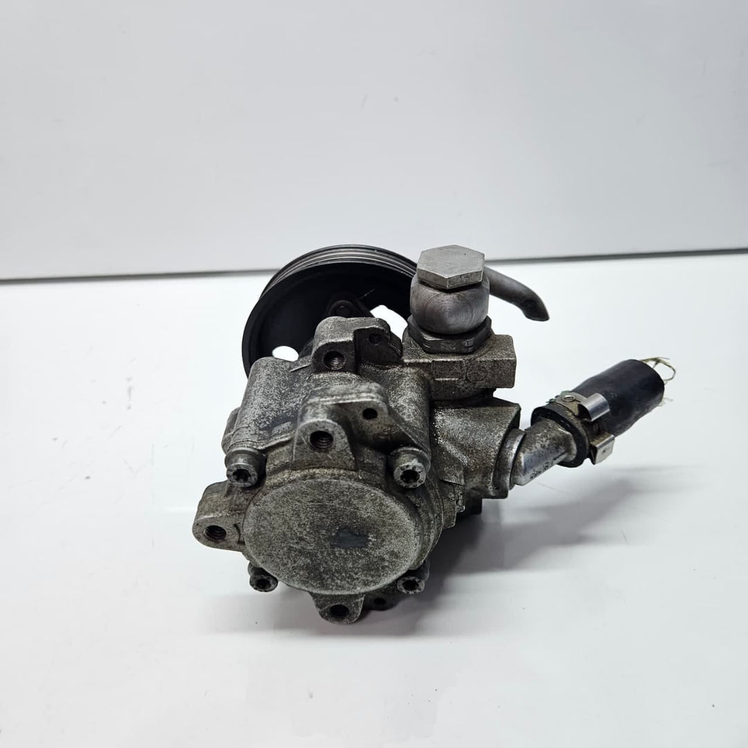 6798865-2011-2015 BMW X1 E84 sDrive20i 2.0L Engine Power Steering Pump OEM 