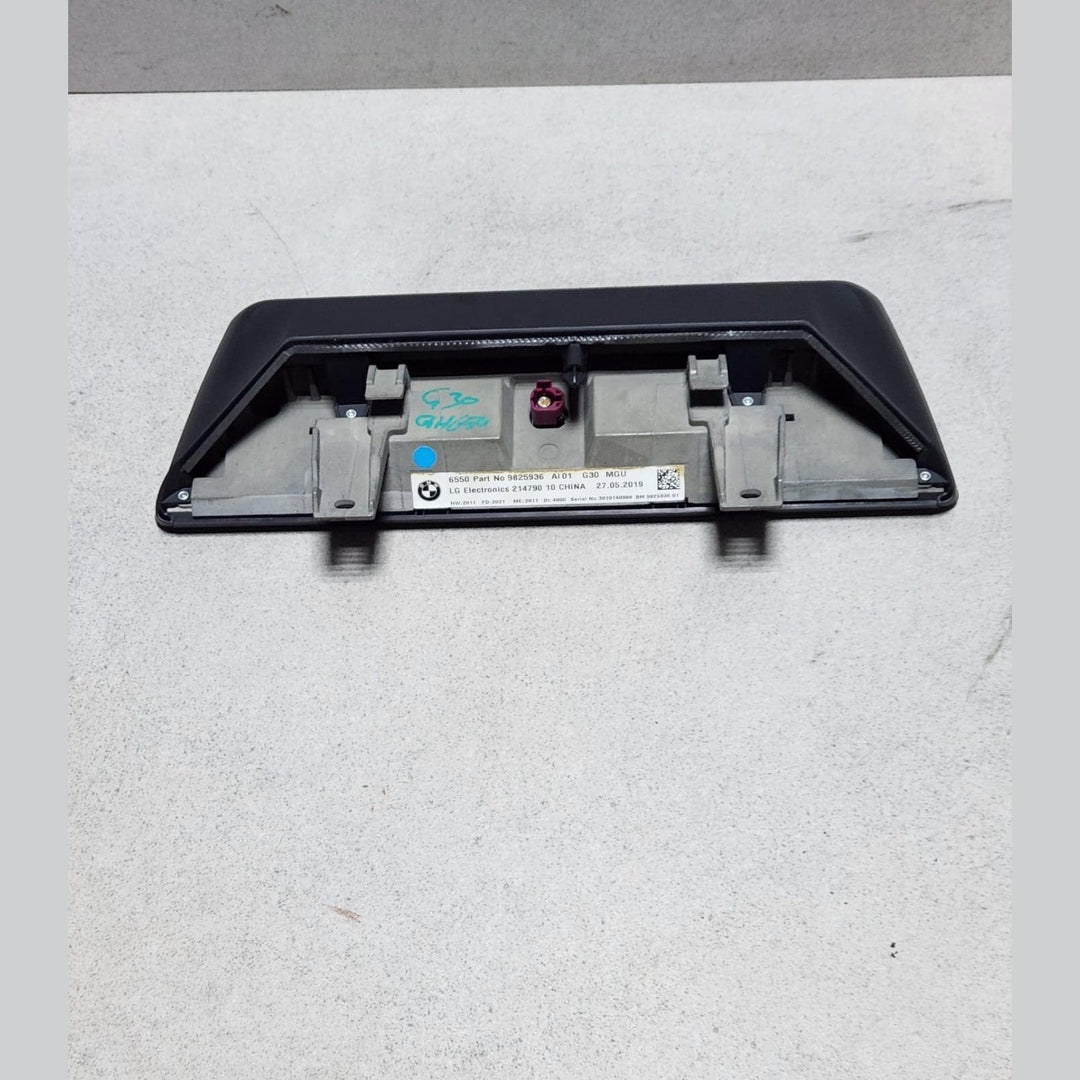 2020-2023 BMW 530i Central Display Screen 9825936 5 Series G30 G31 MGU 