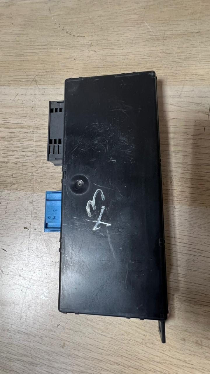 2011-2017 BMW X3 Central Gateway Control Module 9299594 F25 X3 and X4