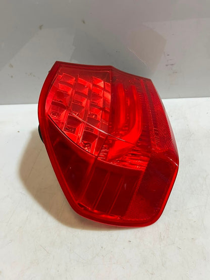 2008-2011 BMW 3 Series E90 and E91 328i REAR Tail Light SET LED 7154156 7154155