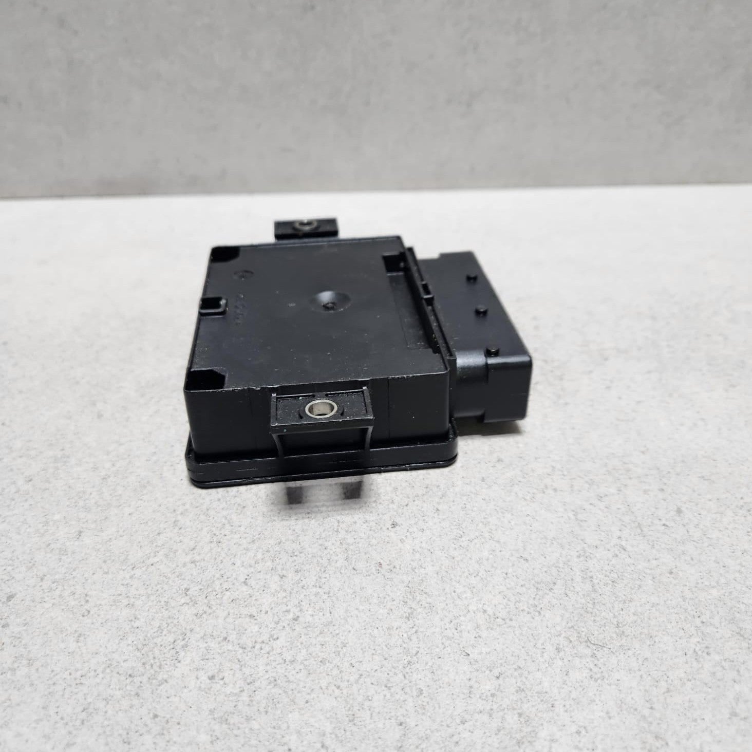 Benz Parking Brake Control Module A2469003014 A-Class and B-Class models W176 